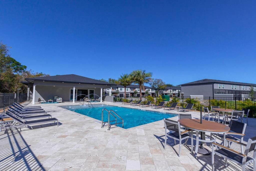 Beautiful Four Bedrooms Townhouse With Splash Pool At Le Reve Resort Kissimmee Eksteriør bilde