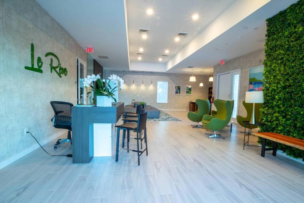 Beautiful Four Bedrooms Townhouse With Splash Pool At Le Reve Resort Kissimmee Eksteriør bilde