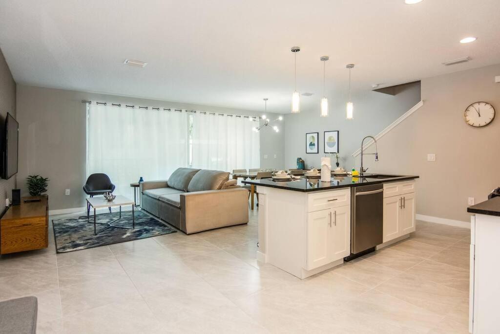 Beautiful Four Bedrooms Townhouse With Splash Pool At Le Reve Resort Kissimmee Eksteriør bilde